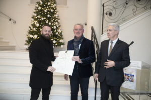 Δίπλωμα κρουστών